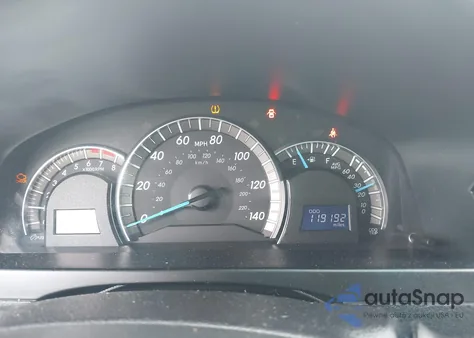 2014 Toyota Camry Se Sport z USA, uszkodzony, nr VIN 4T1BF1FK7EU782881